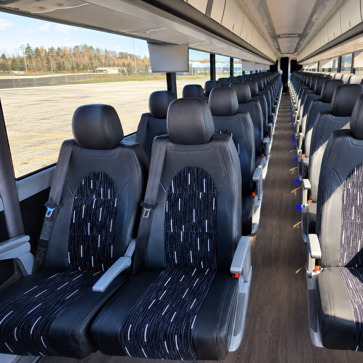 arlington comfortable charter buses for government military personnel