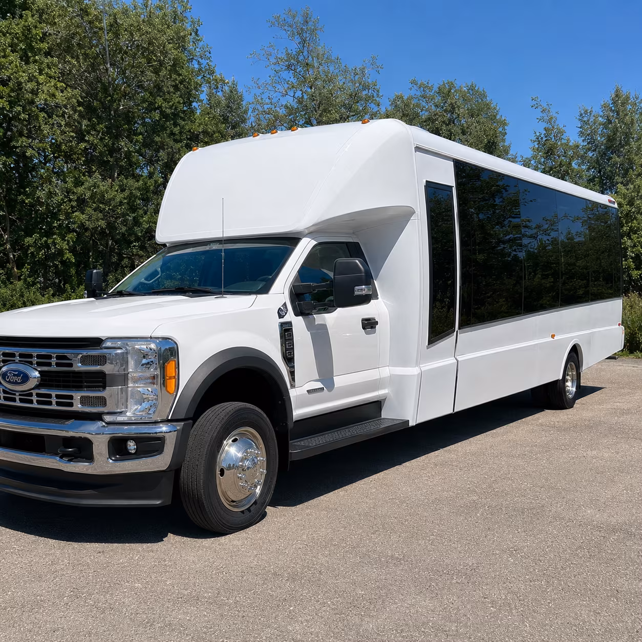 explore the grapevine wine trail with a bus from mansfield