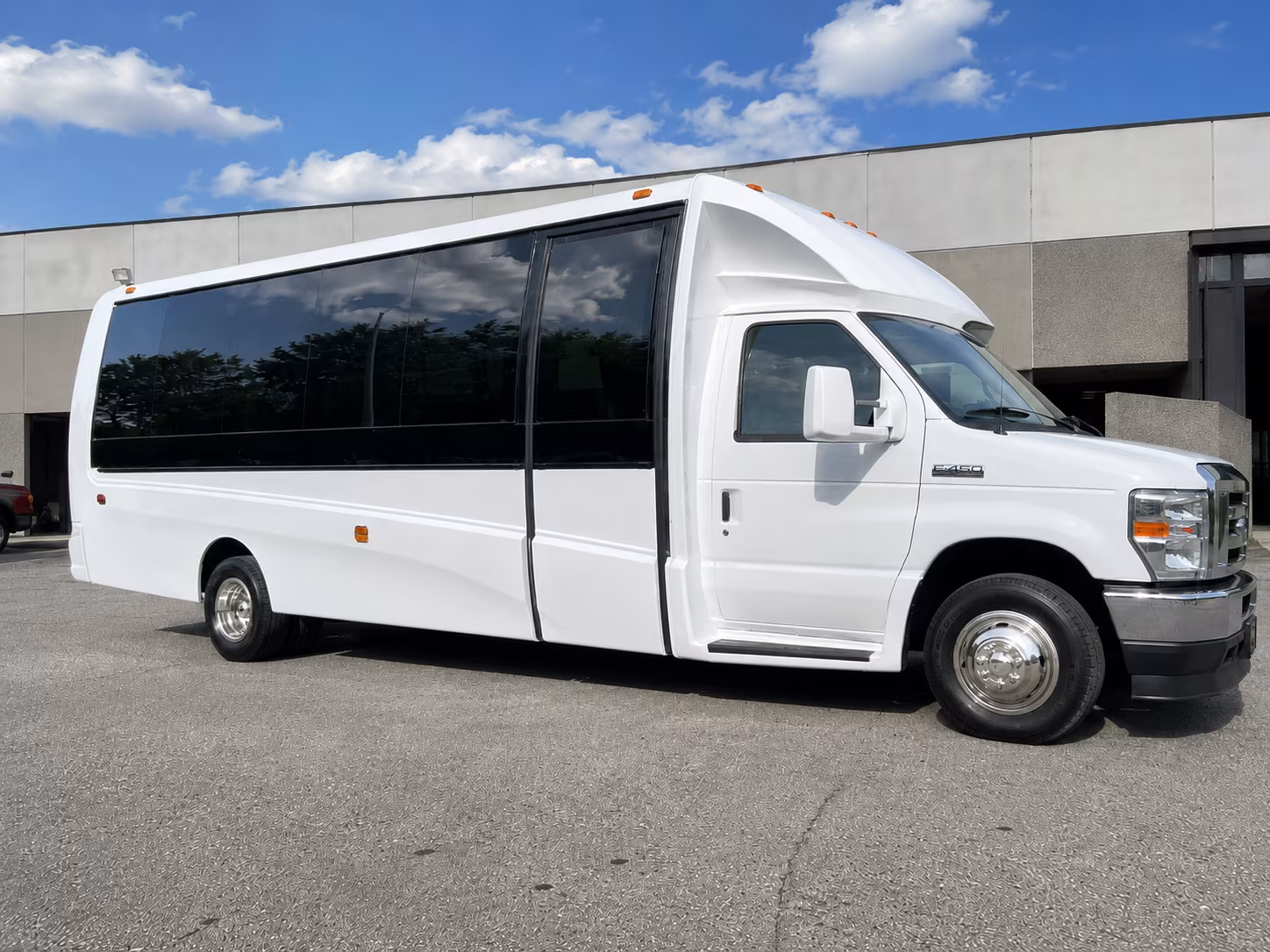 garland private shuttles for winery pickups and drop offs in garland