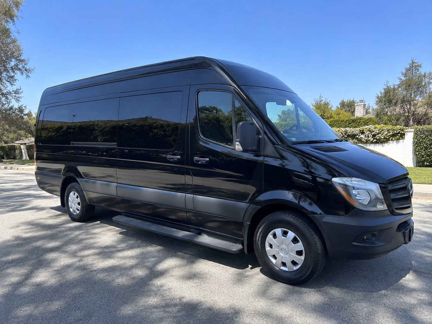 irving make an entrance with irving prom transportation