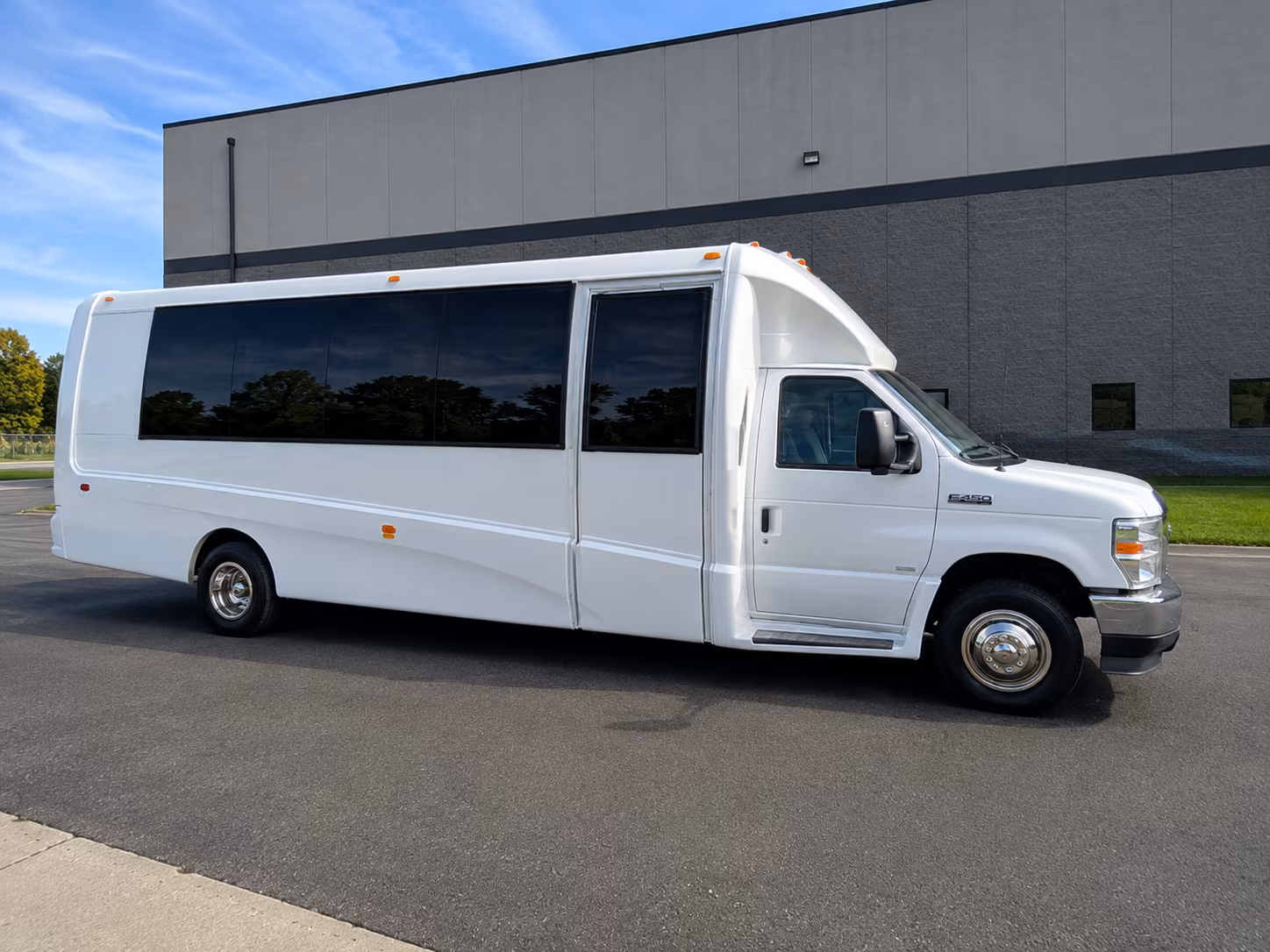 shuttle guests between mansfield hotels and your venue without the parking headache