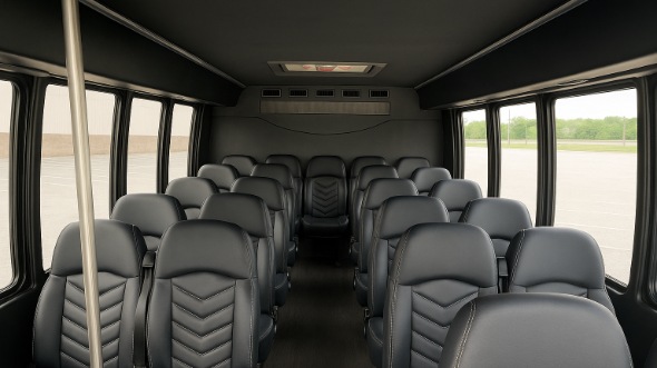 plano 28 passenger minibus